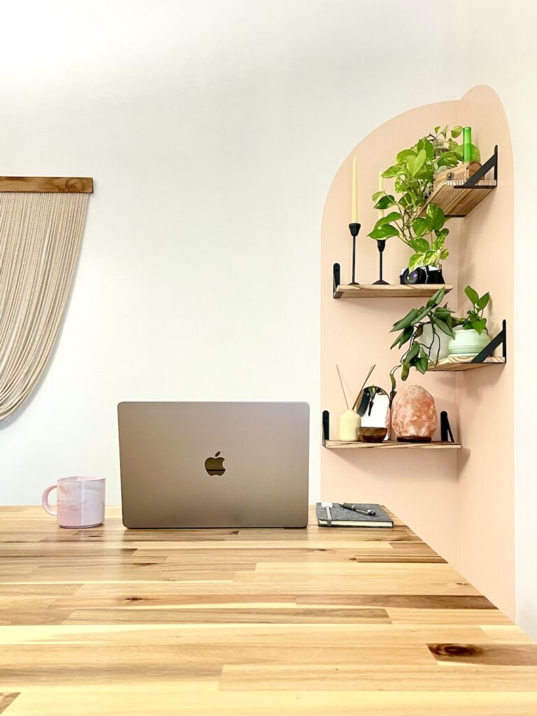 Wall arch decoration in kitchen corner makeover